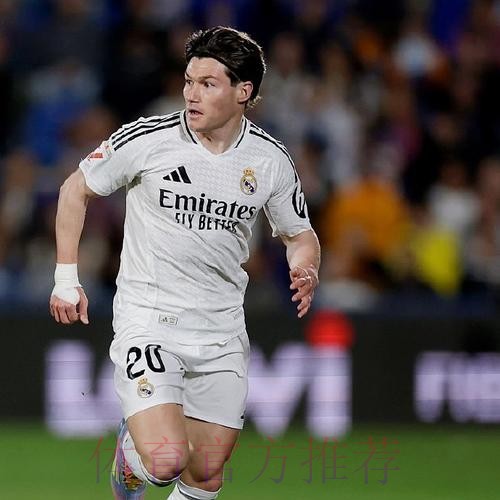 记者:弗兰-加西亚伤势无碍 今日正常参加皇马训练